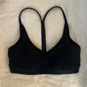 Alo Yoga Ribbed Sports Bra in Black